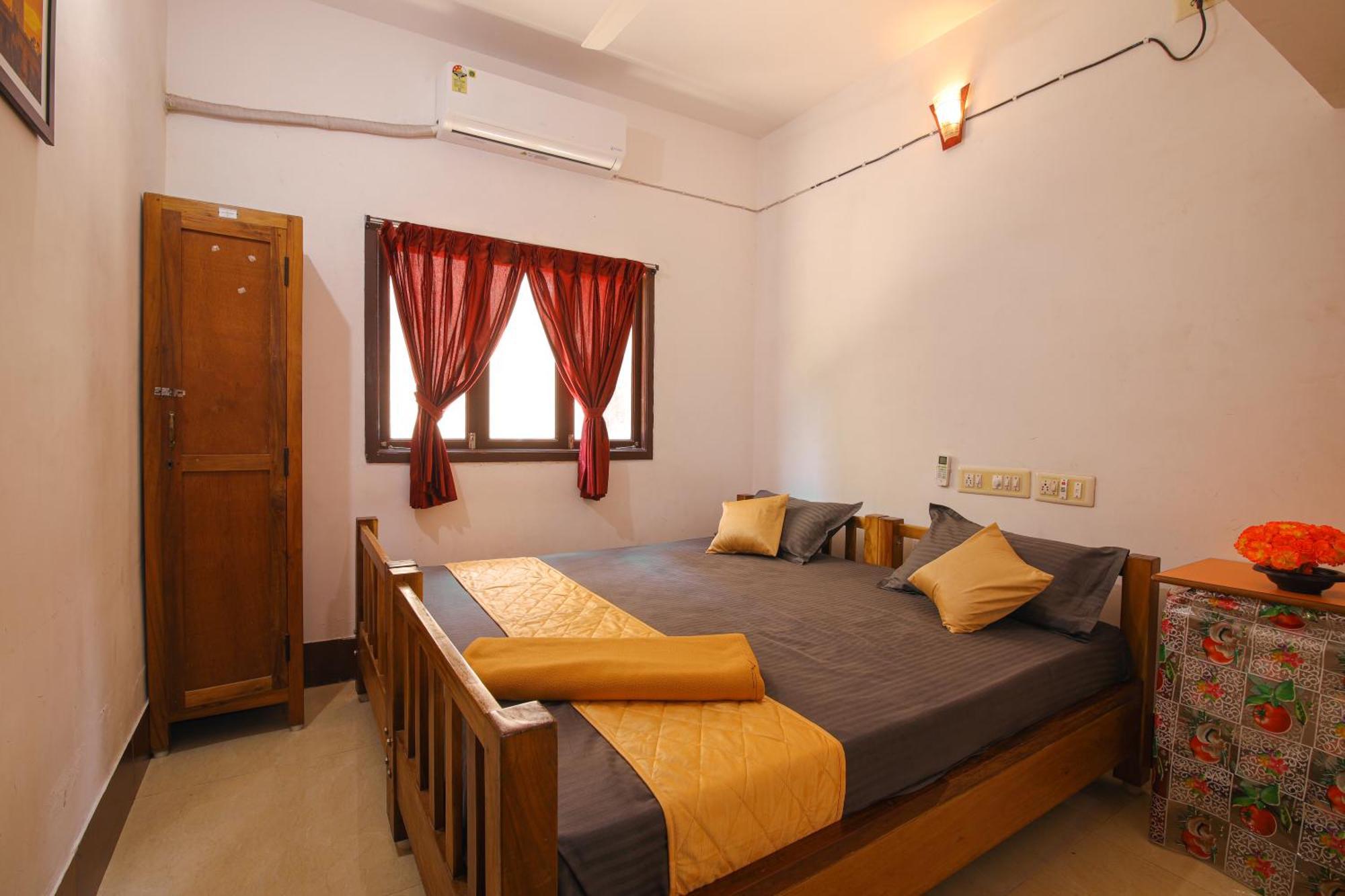 Отель Manora Residency Пондичерри Экстерьер фото