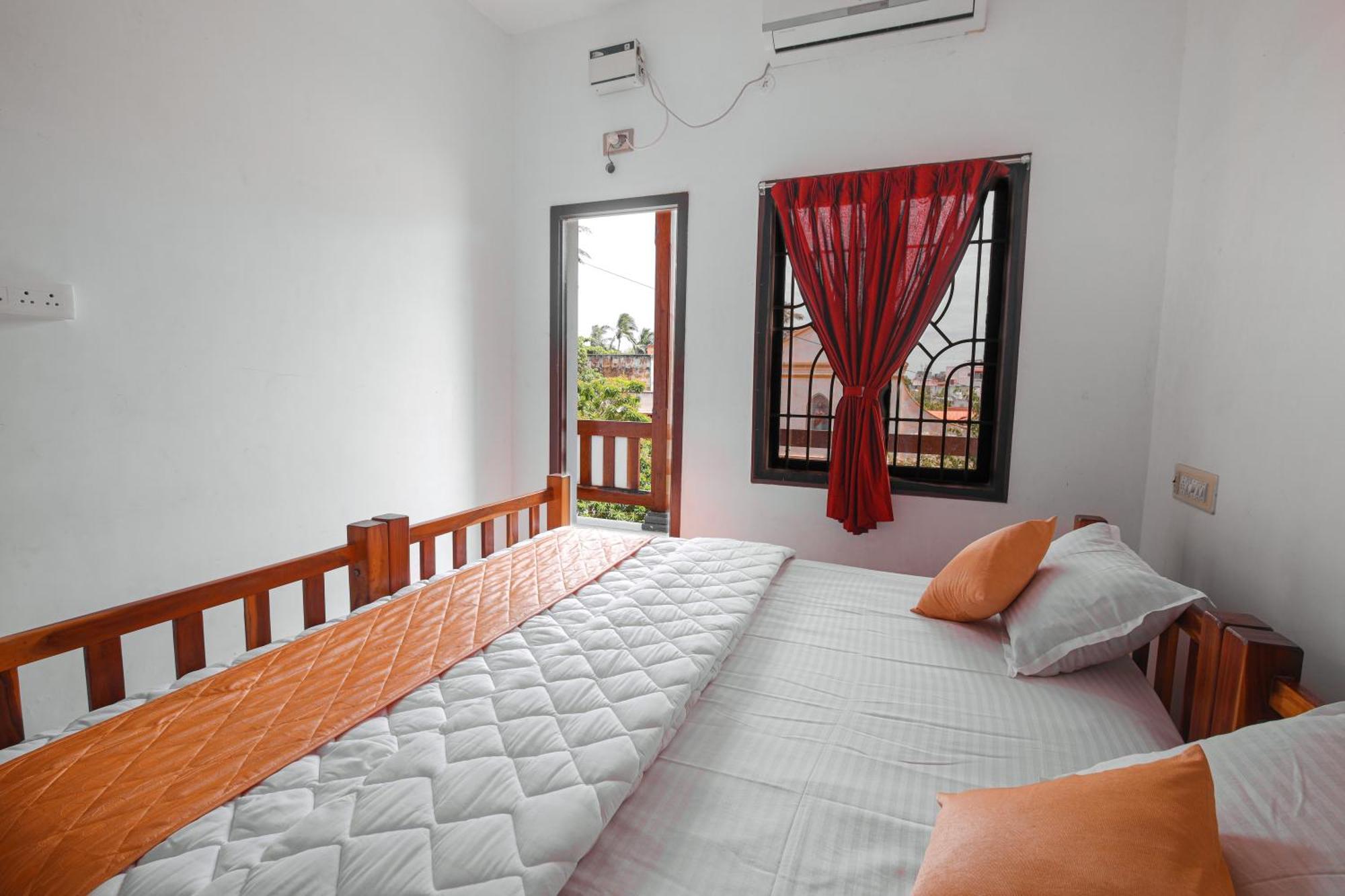 Отель Manora Residency Пондичерри Экстерьер фото